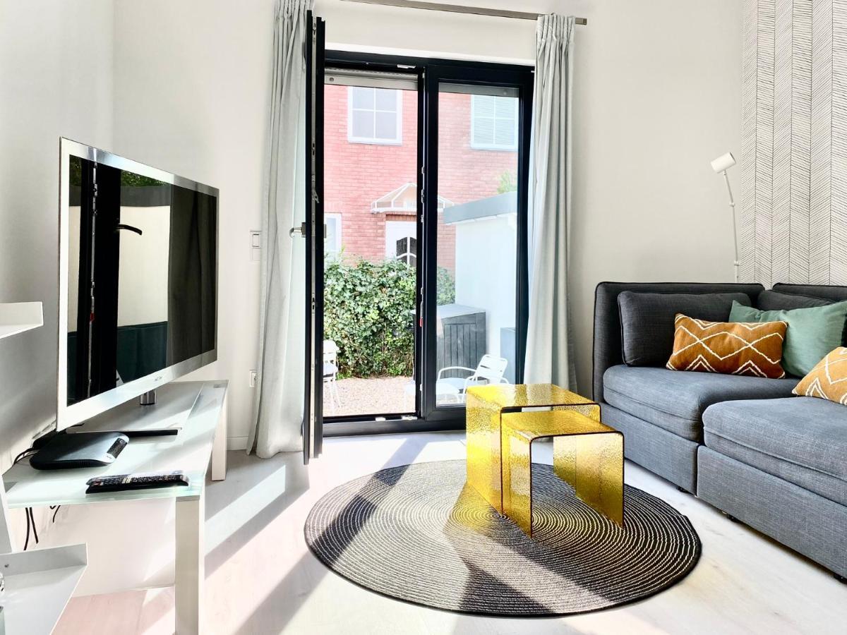 Modernes Apartment, Terrasse Und Garten Am Lilienthalpark Im Suedwesten Berlins 外观 照片