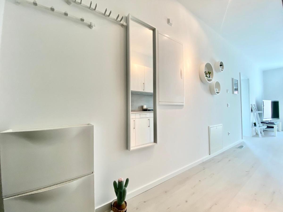 Modernes Apartment, Terrasse Und Garten Am Lilienthalpark Im Suedwesten Berlins 外观 照片