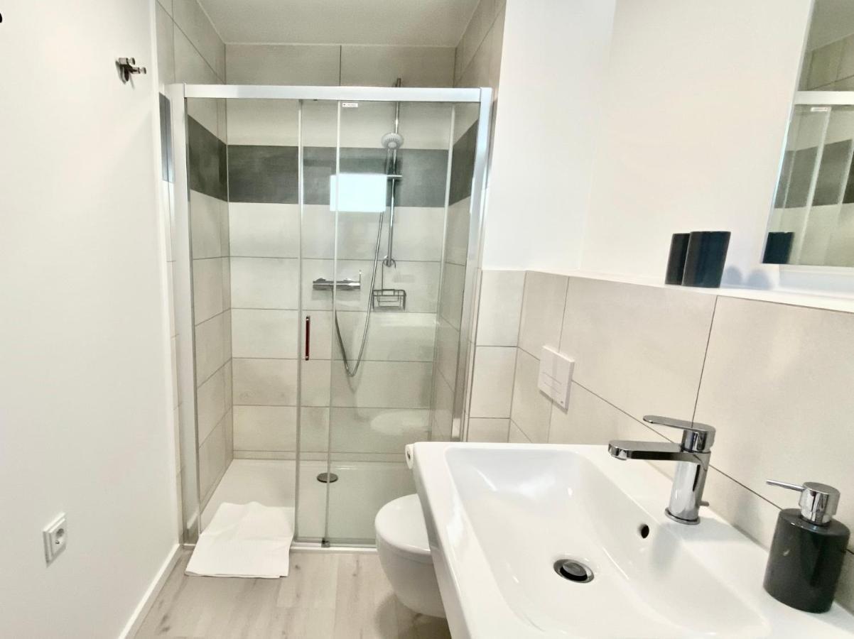 Modernes Apartment, Terrasse Und Garten Am Lilienthalpark Im Suedwesten Berlins 外观 照片